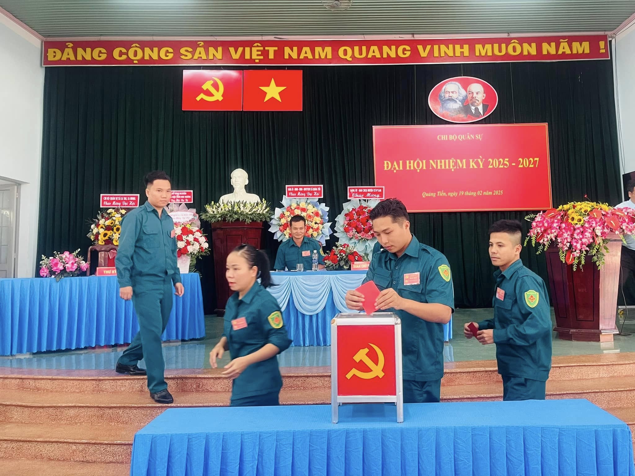 đh quân sự2